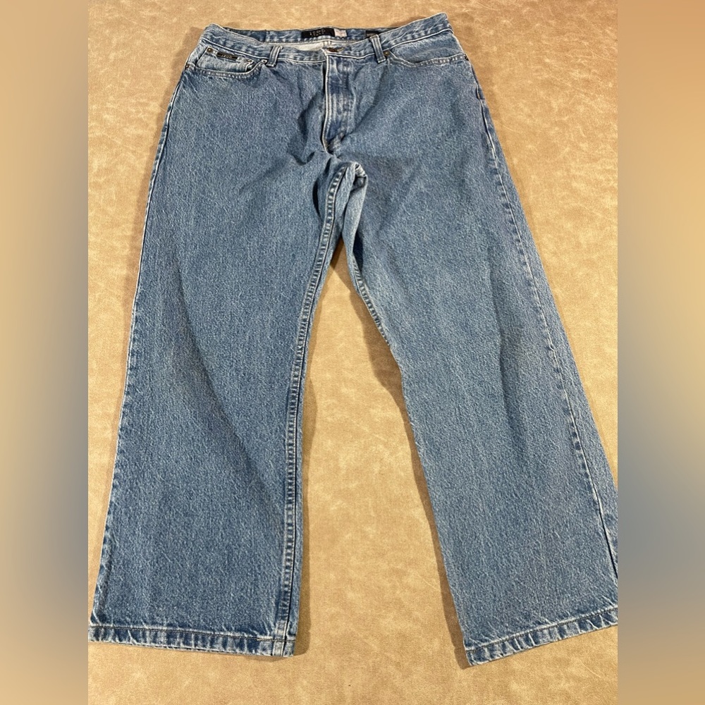Izod Straight Leg Medium Wash Men’s Jeans 36x29